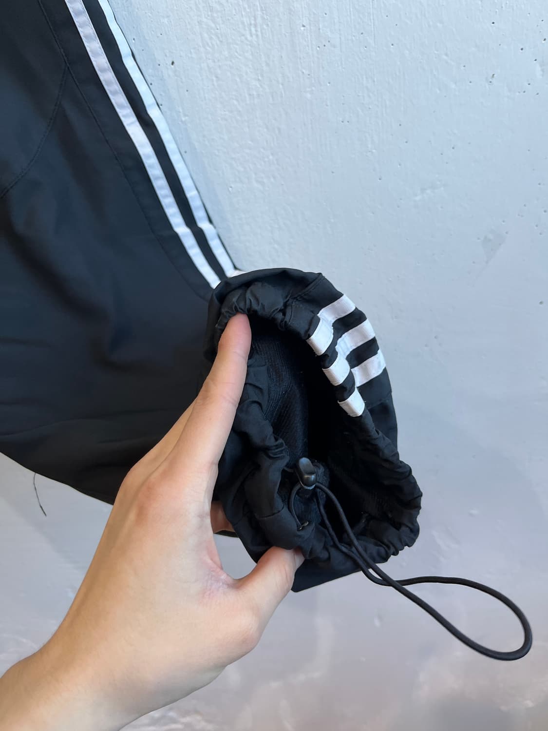 아디다스 FW 패디드 트랙팬츠 블랙 상품이미지3