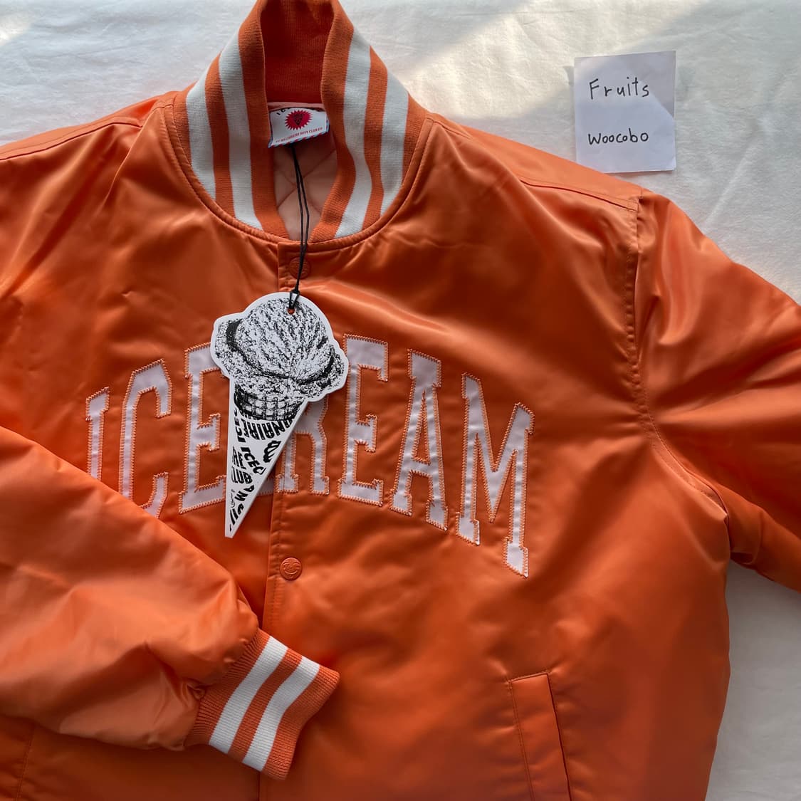 [M] BBC icecream 컬리지 사틴 봄버 오렌지 상품이미지2