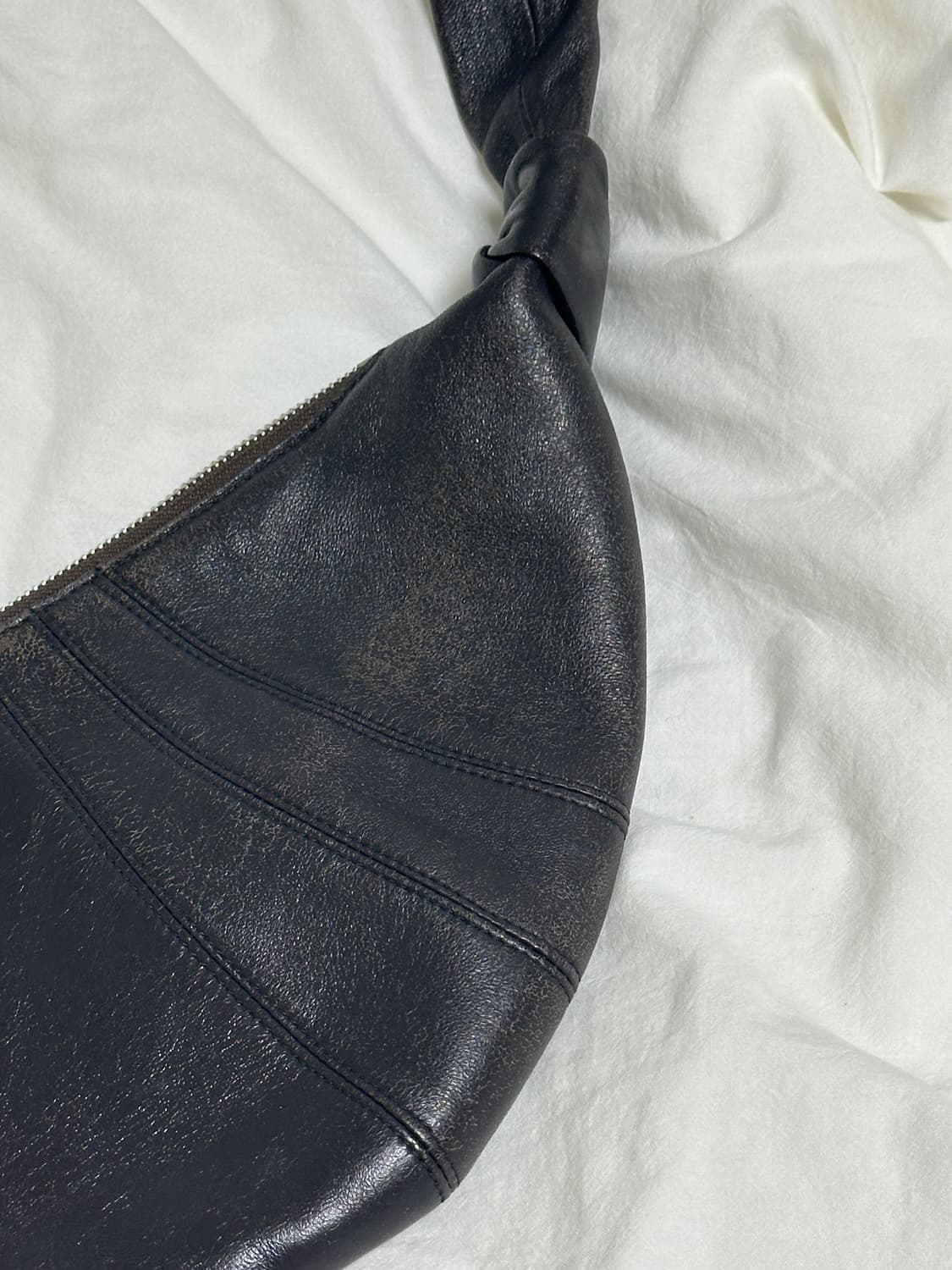 르메르 스몰 크루아상백 상품이미지5