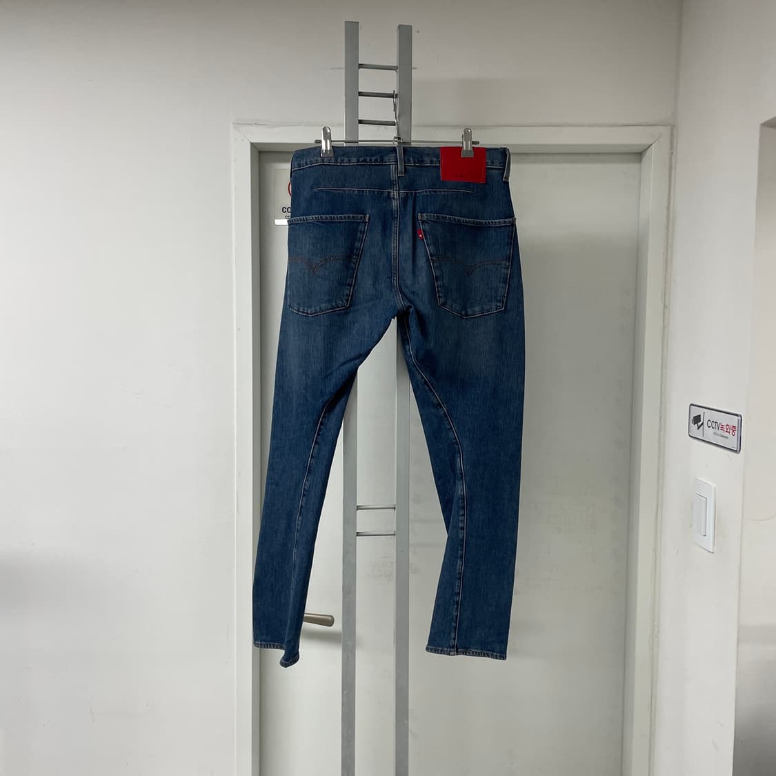 리바이스 502 엔지니어드 데님 팬츠 W30 L30 상품이미지1