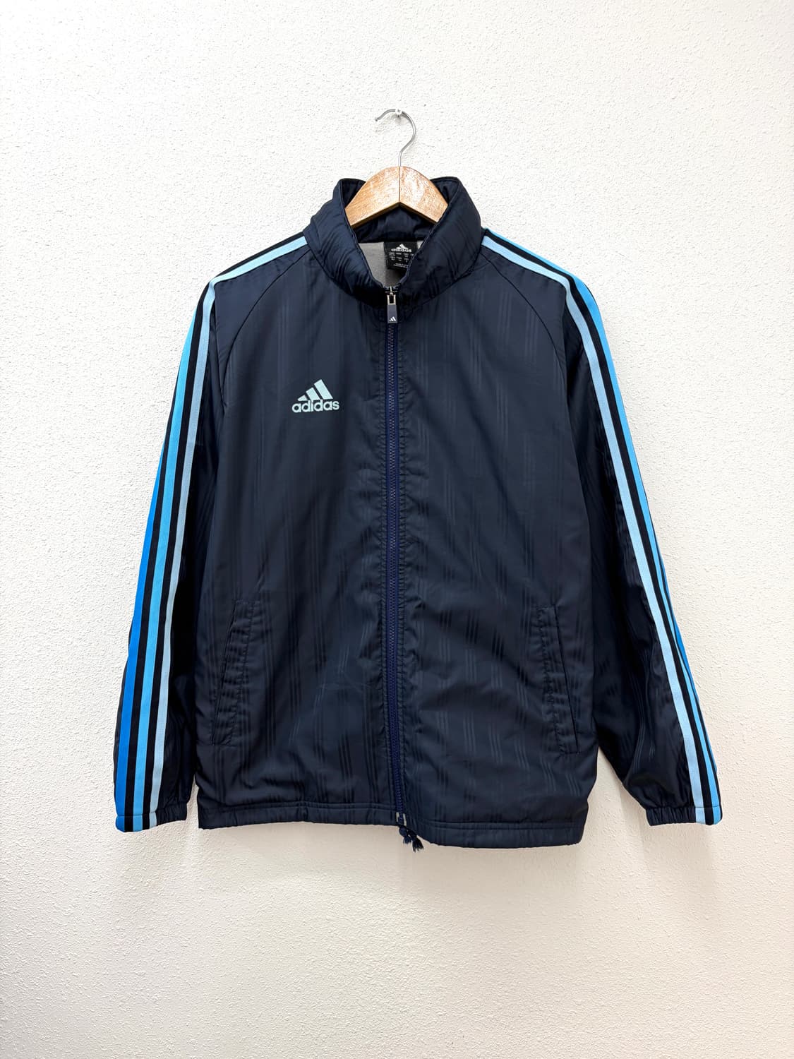 아디다스 네이비 톤온톤 삼선 후드 윈드브레이커 상품이미지1