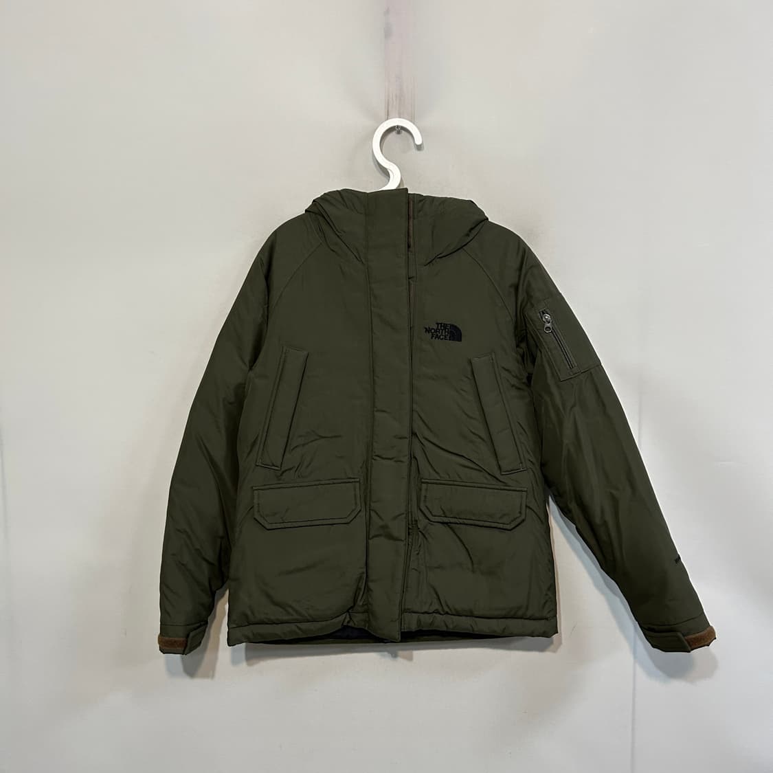 노스페이스 여성 하이벤트 거위털 패딩 85 카키색 상품이미지1
