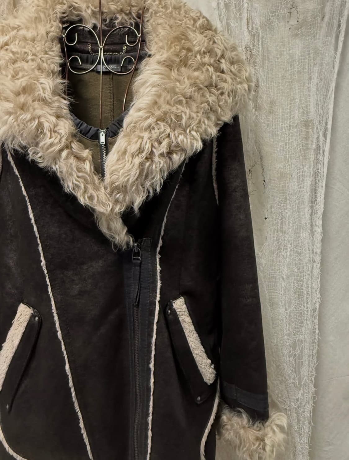 Fur-Lined Shearling Jacket Set 상품이미지3