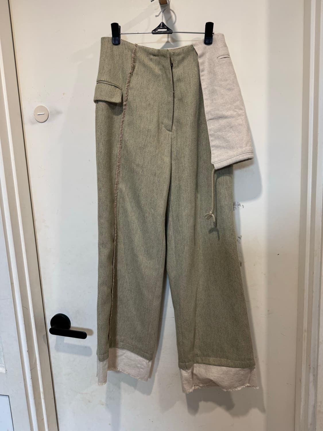 andersonbell 앤더슨벨 플랩팬츠 상품이미지3