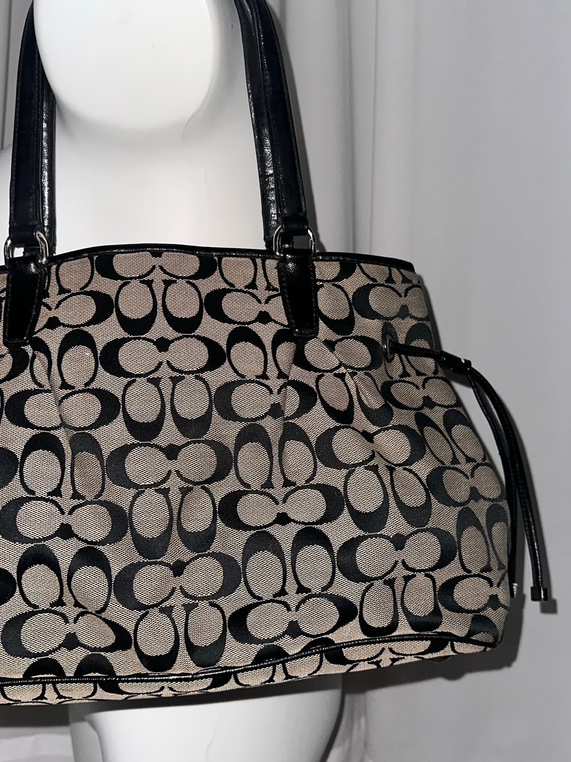 코치 그레이 숄더백 상품이미지8