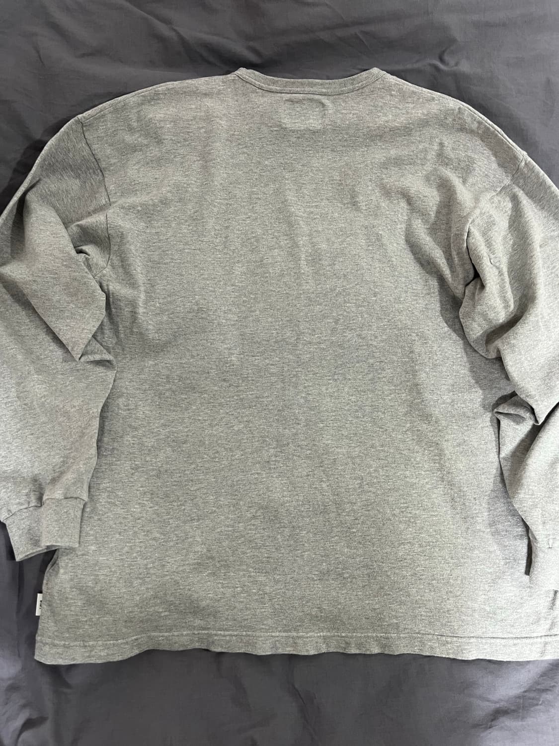 더블탭스 23SS DESIGN 01 롱슬리브 티셔츠 그레이 02 상품이미지6