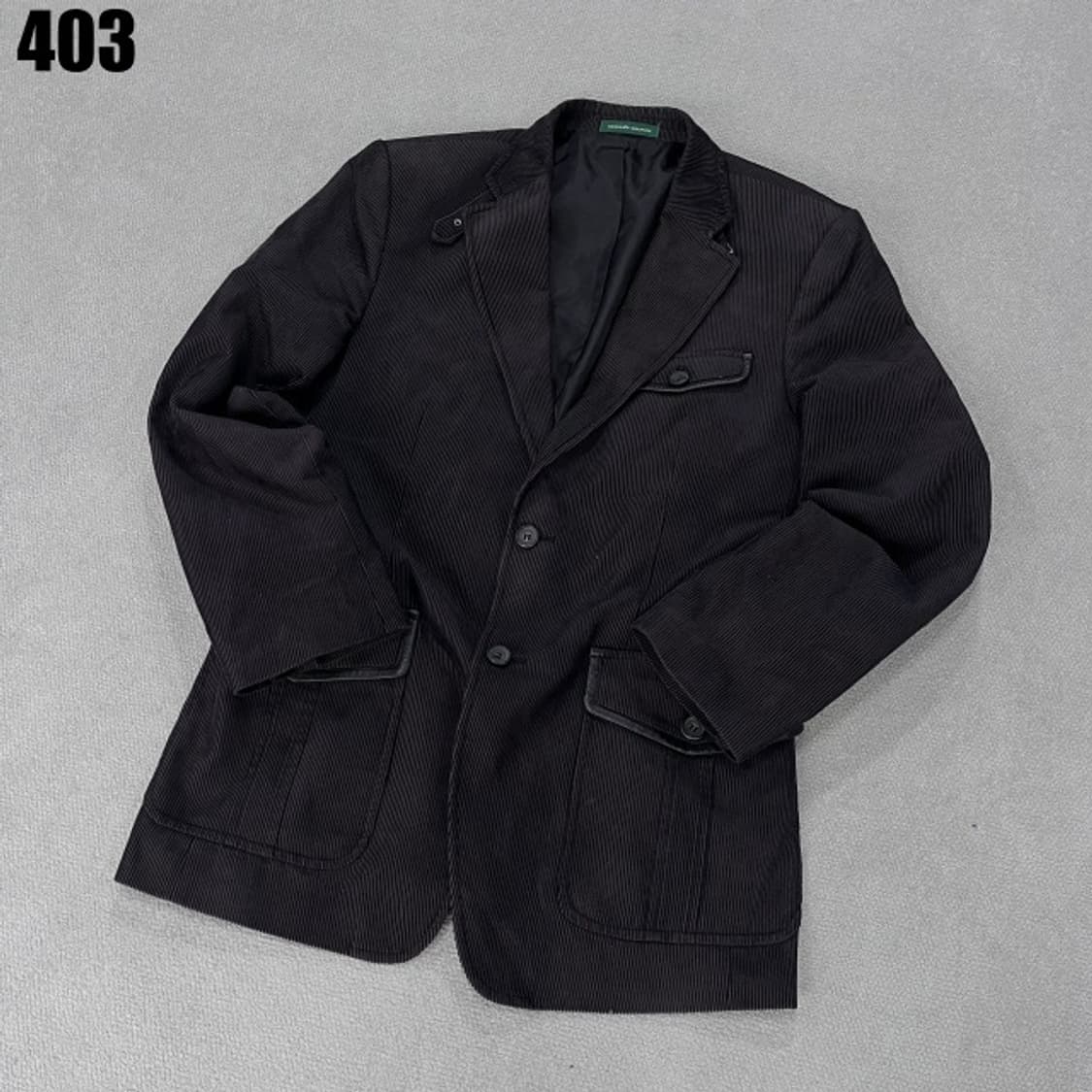 코모도스퀘어 블랙 자켓  상품이미지1