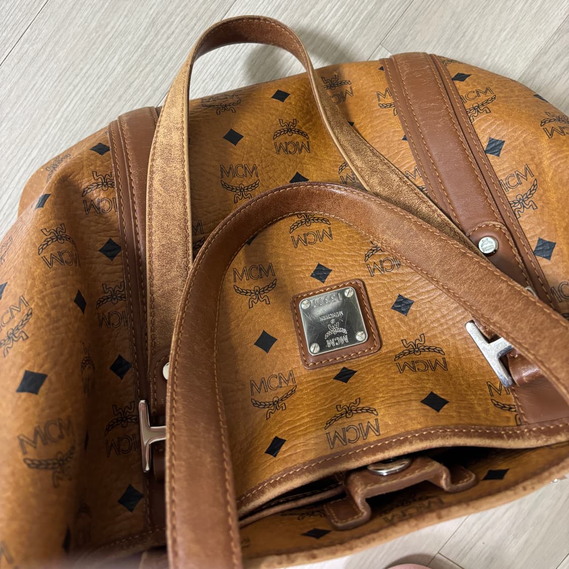 MCM 토트백 브라운 상품이미지4