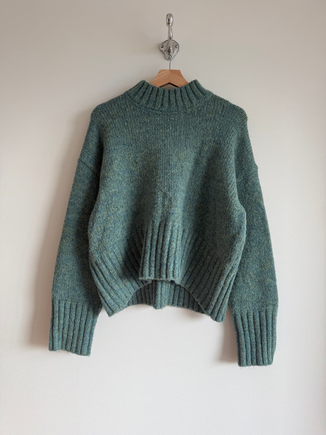 룩캐스트(Lookast) 니트 상품이미지1