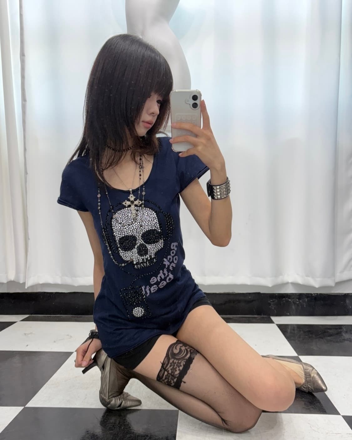 🎸네이비 스컬 비즈 디테일 티셔츠🎸 상품이미지1