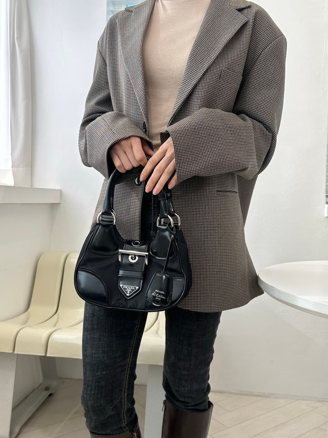 [A+ 정품] 프라다 리나일론 문 호보백 상품이미지8