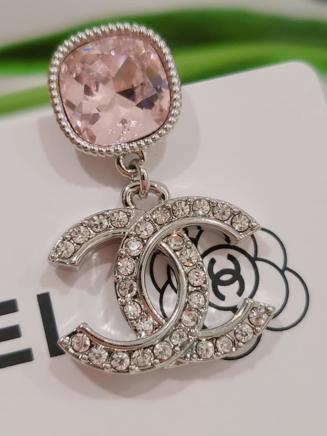 샤넬 cc로고 핑크 크리스탈 귀걸이 업사이클링 상품이미지2