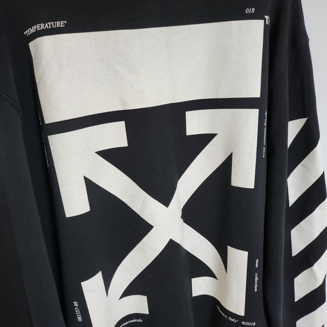 [L] 오프화이트 블랙 모나리자 맨투맨 OMBA003S18003012 상품이미지7