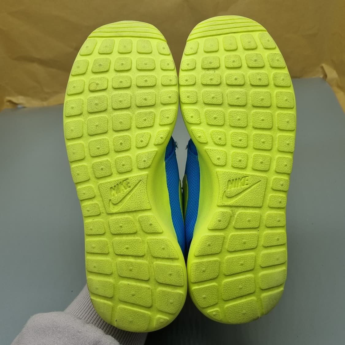 나이키 로쉬런 여성운동화230  상품이미지3