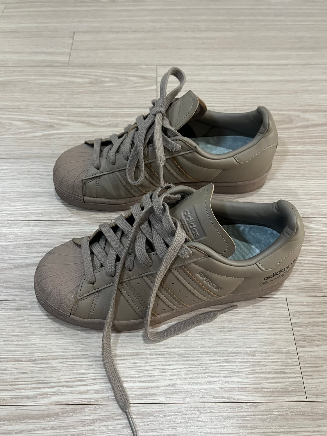 아디다스 슈퍼스타 초키 브라운 230 상품이미지6