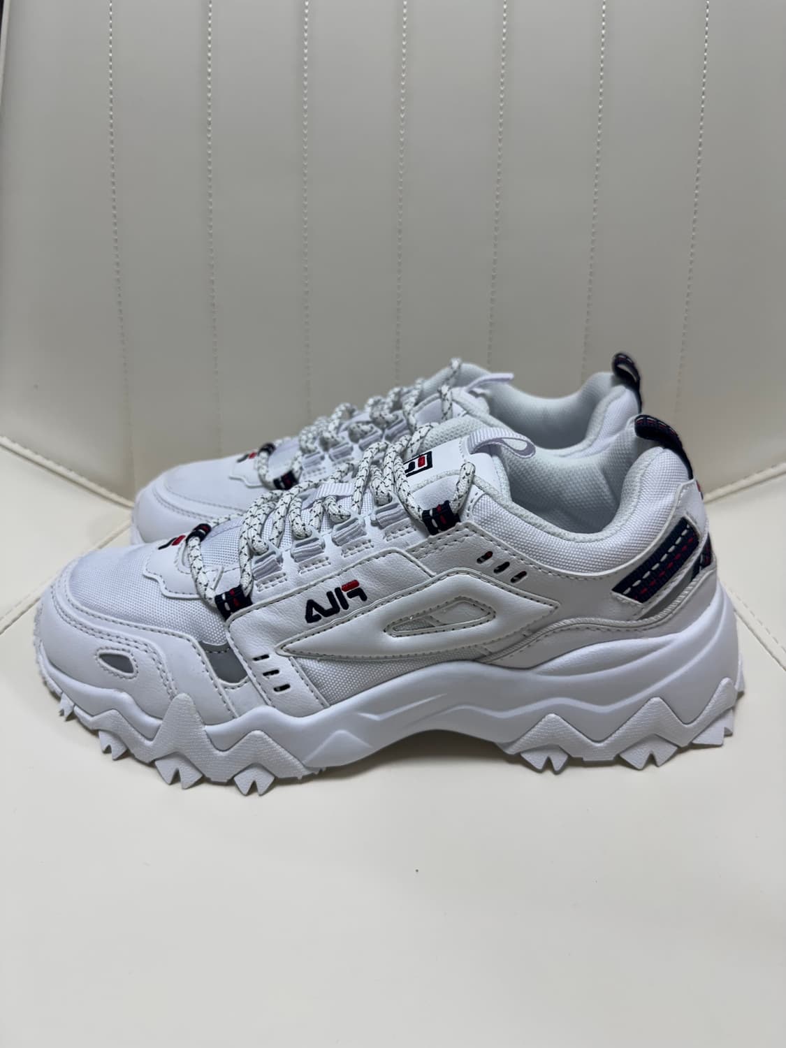 FILA 오크먼트TR 운동화 250 상품이미지2