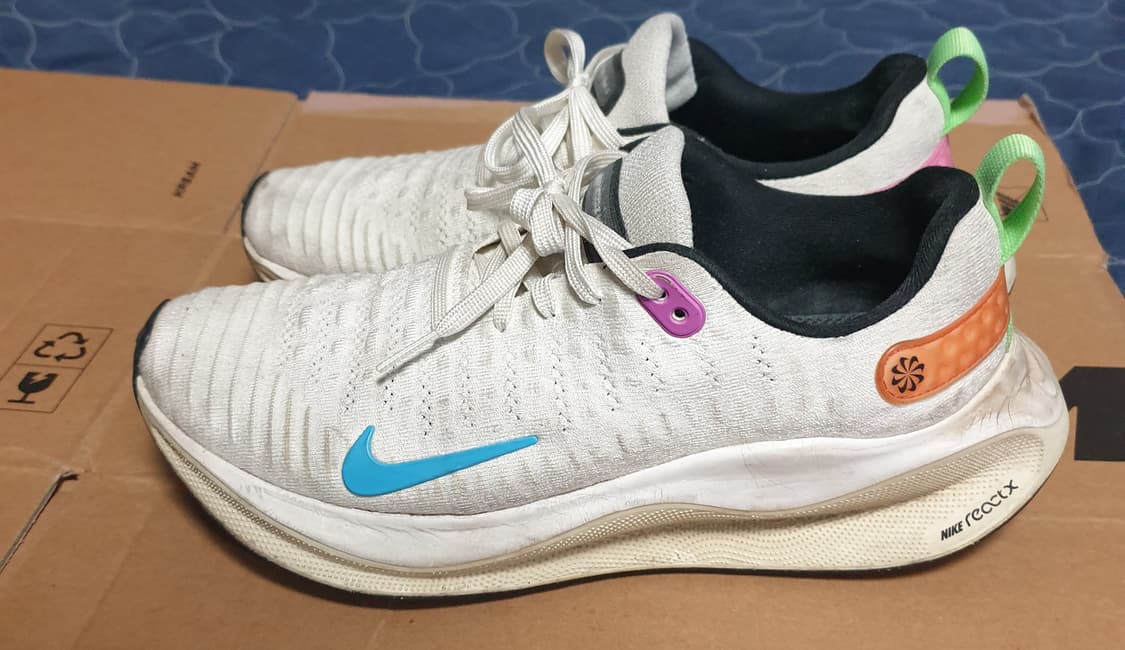 나이키 인피니티 런4 SE 푸시아드림 런닝화 (250) 상품이미지4