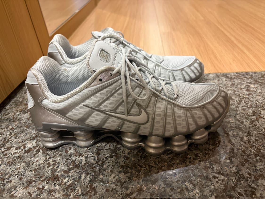 [w290]나이키 샥스 TL 퓨어 플래티넘 앤 메탈릭 실버 상품이미지1