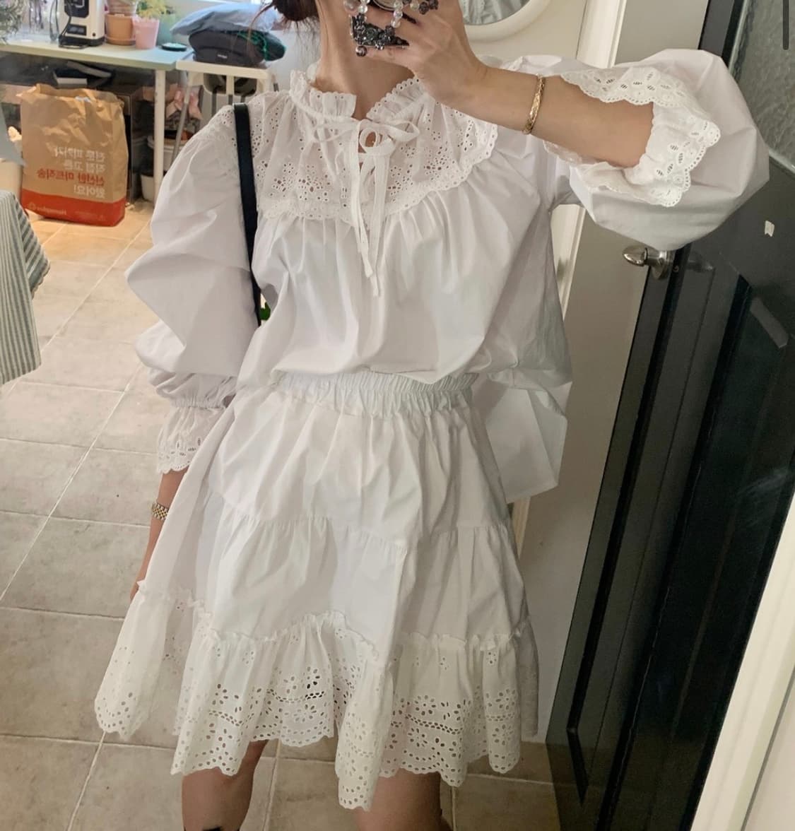 by ssiny 바이씨니 praha 블라우스 상품이미지1