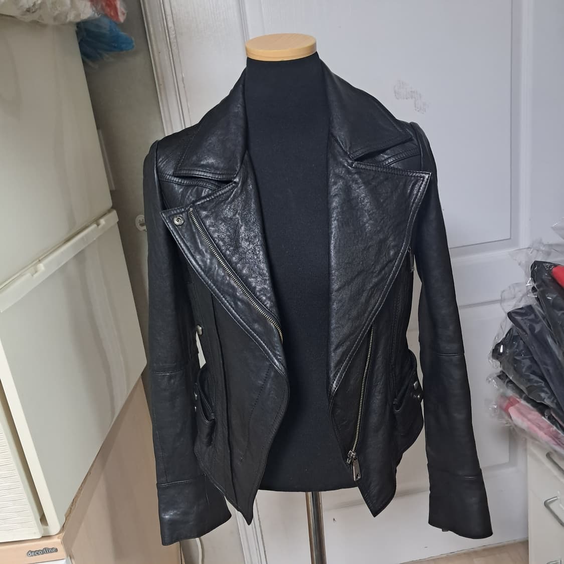 미샤 여성 가죽 램스킨 자켓 블랙 44~날씬55 상품이미지2