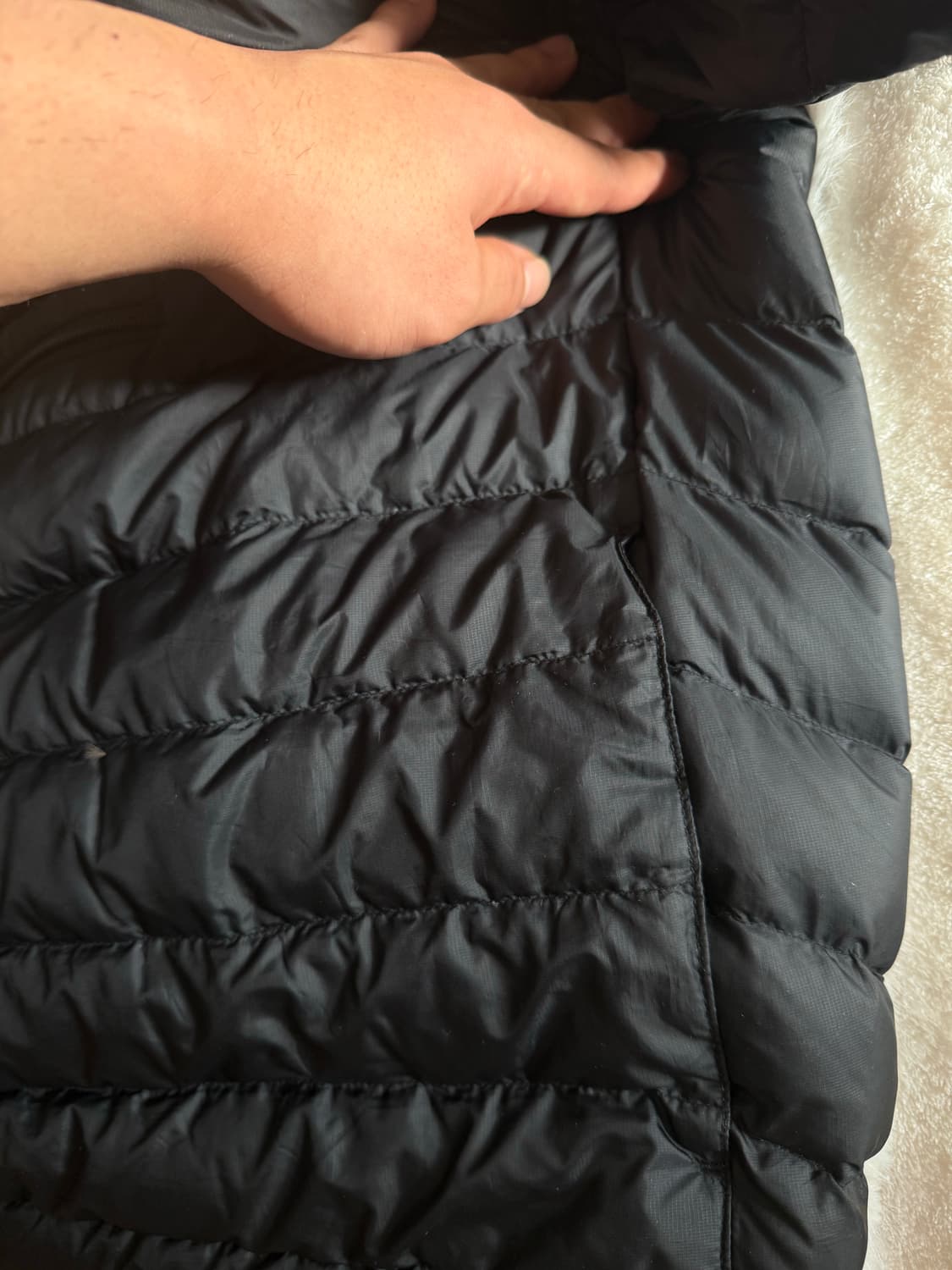 슈프림 블랙 경량 패딩 자켓 xl 상품이미지4