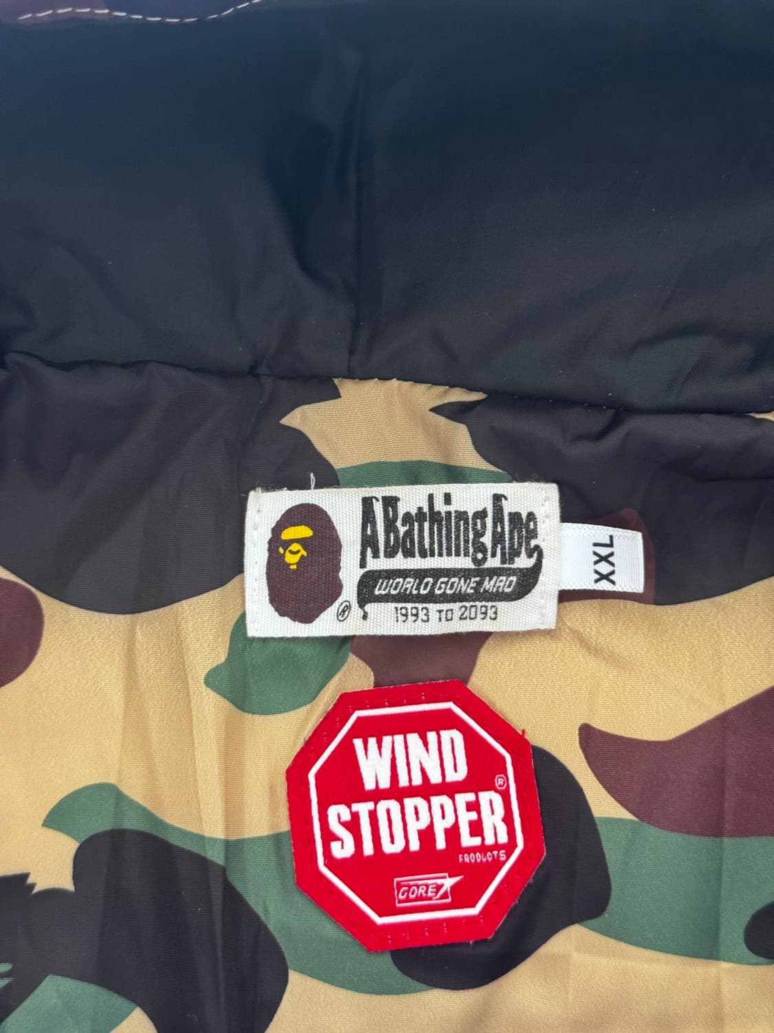 베이프 윈드스토퍼 황계 패딩 상품이미지8