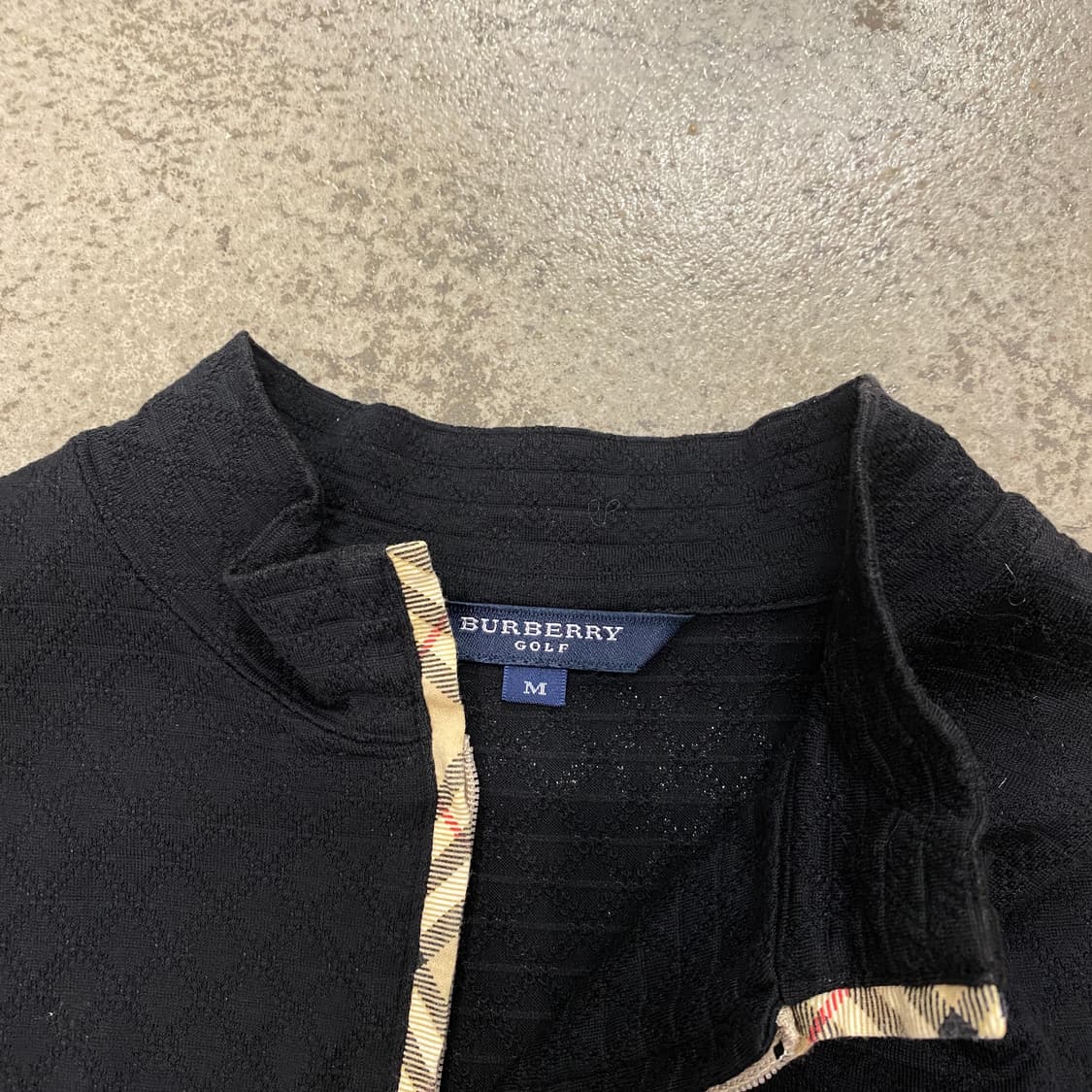버버리 하프집업 상품이미지5