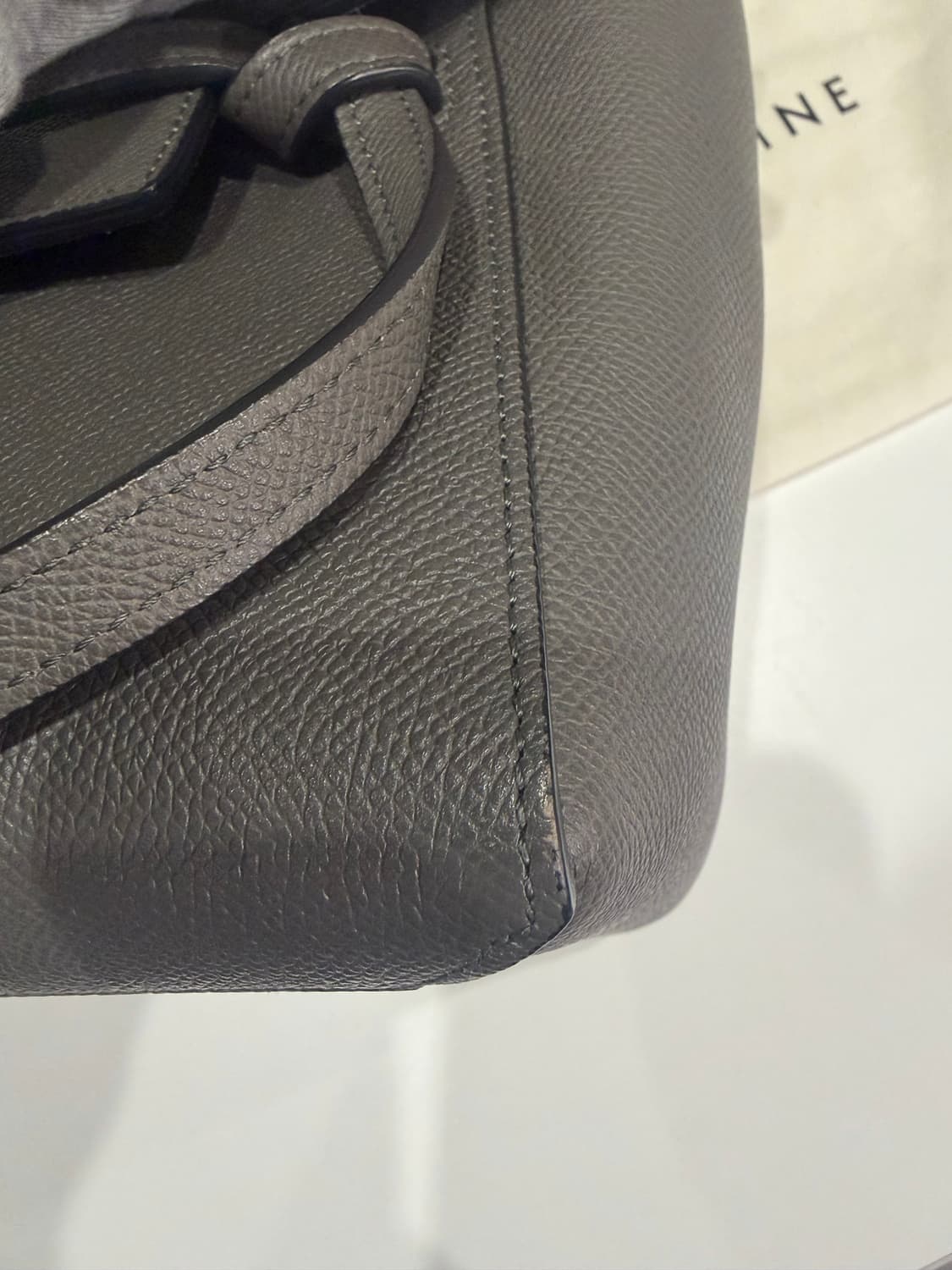 셀린느 벨트백 나노 그레이 상품이미지10