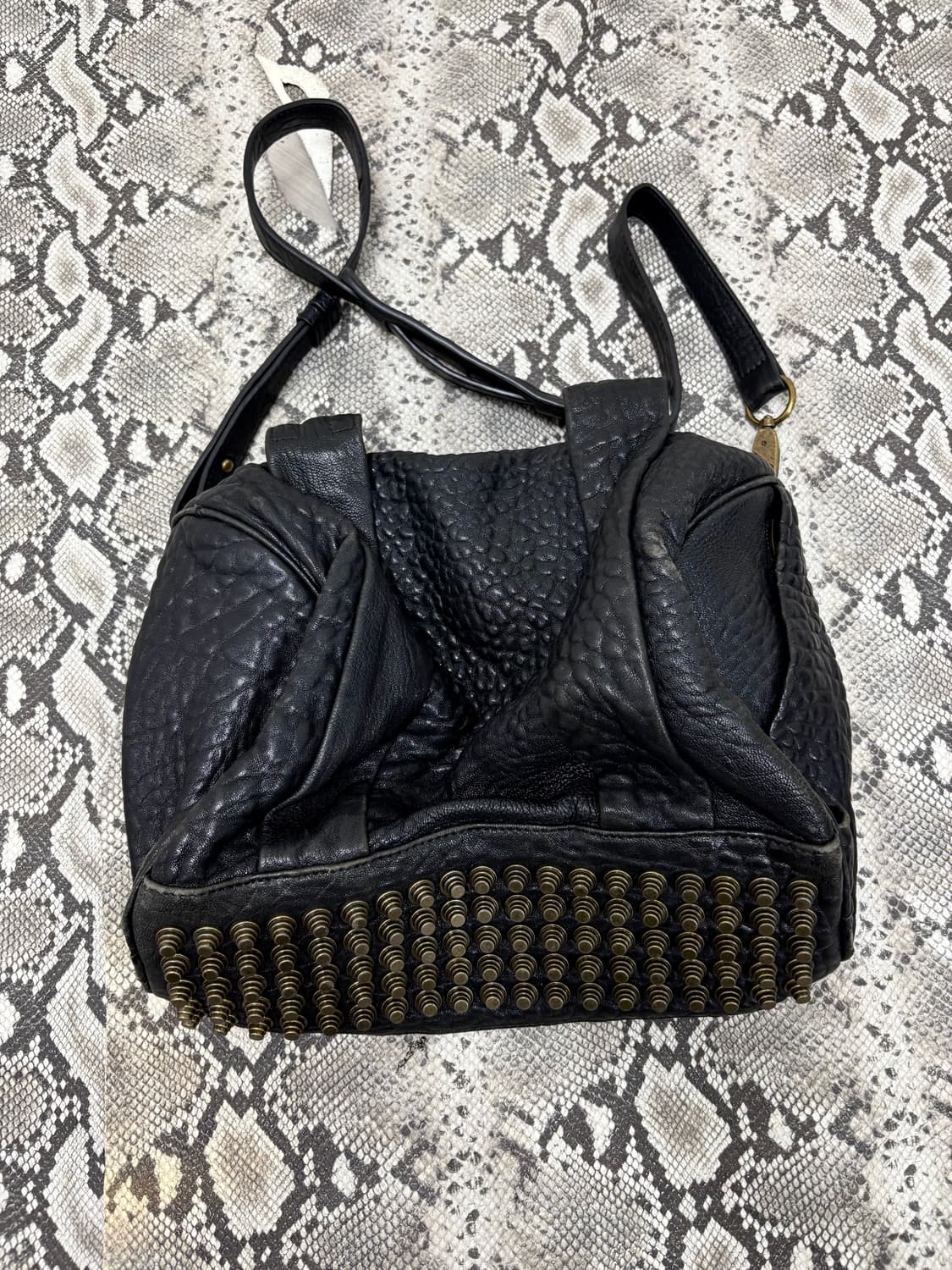 “Alexander Wang” 블랙 로키 스터드 가방(인스타릴스참고 상품이미지1