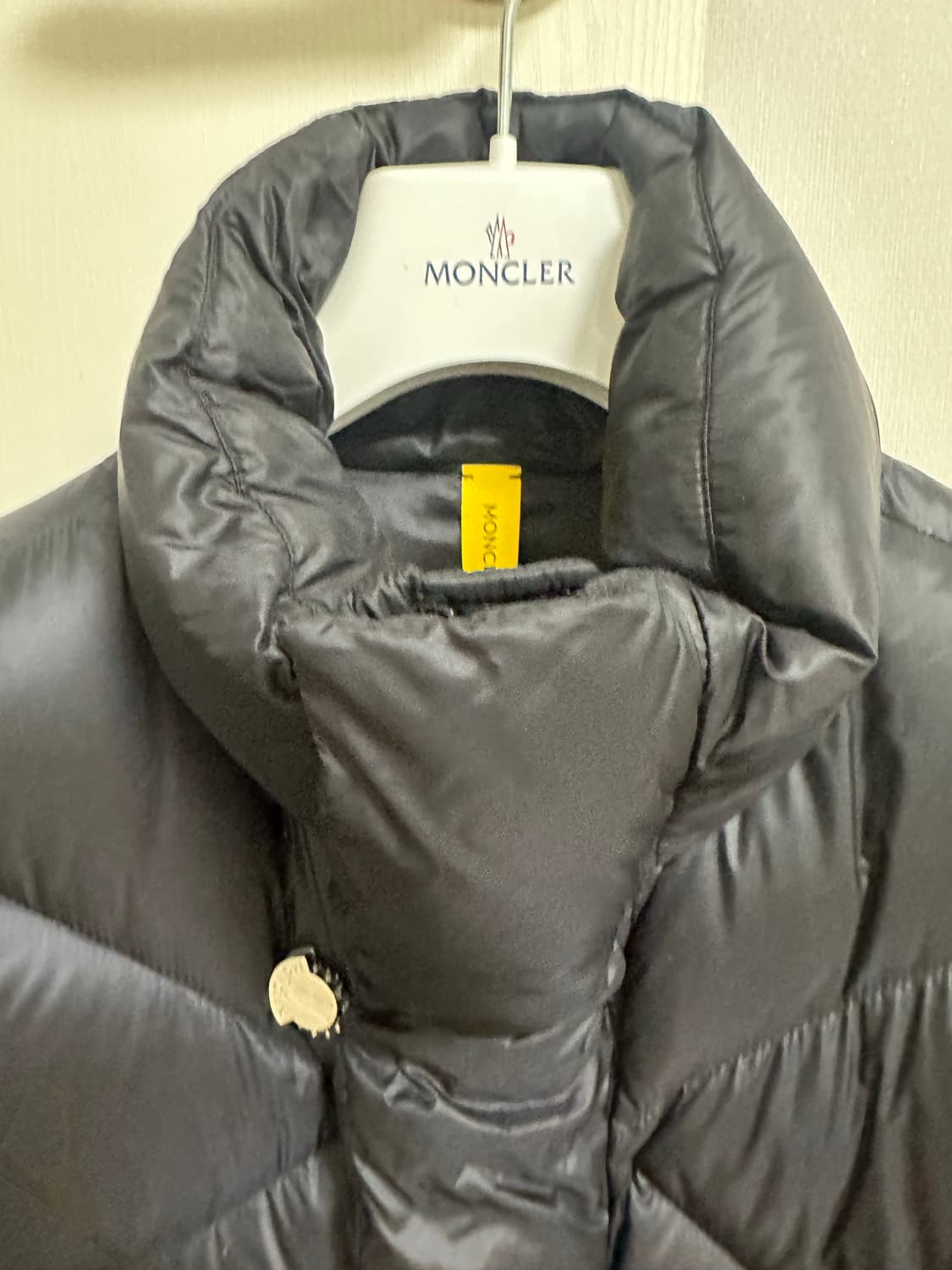 몽클레어 퍼렐 오크패딩 3사이즈 판매합니다 상품이미지4