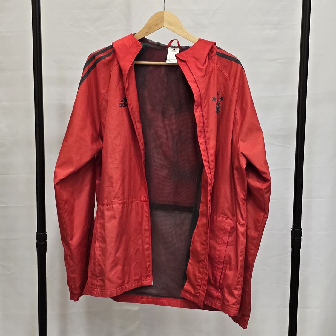 FC바이에른 뮌헨 아디다스 후드 윈드브레이커 바람막이 레드 M 상품이미지3