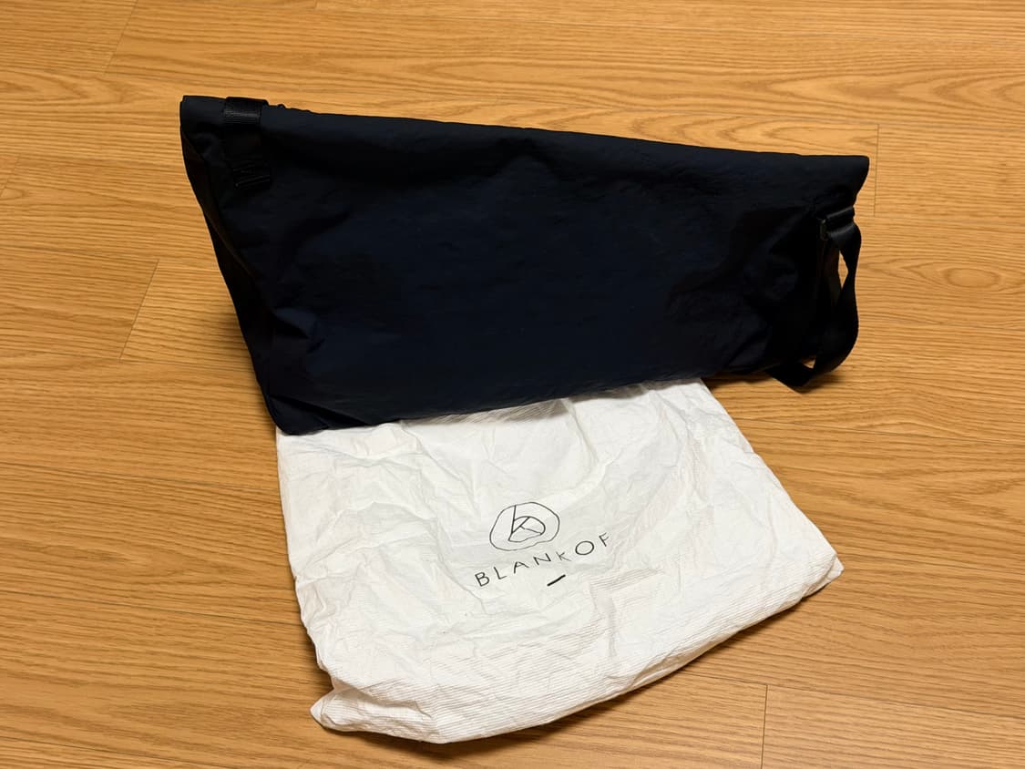 그라프페이퍼 블랭코브 크로스백 상품이미지4