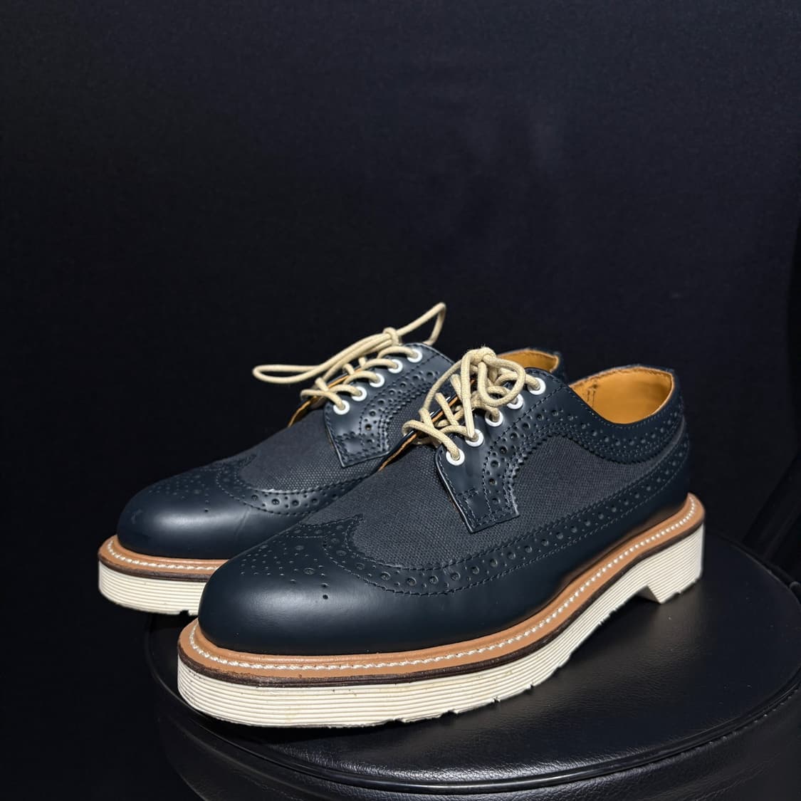 닥터마틴 알프레드 윙팁 로퍼 상품이미지1