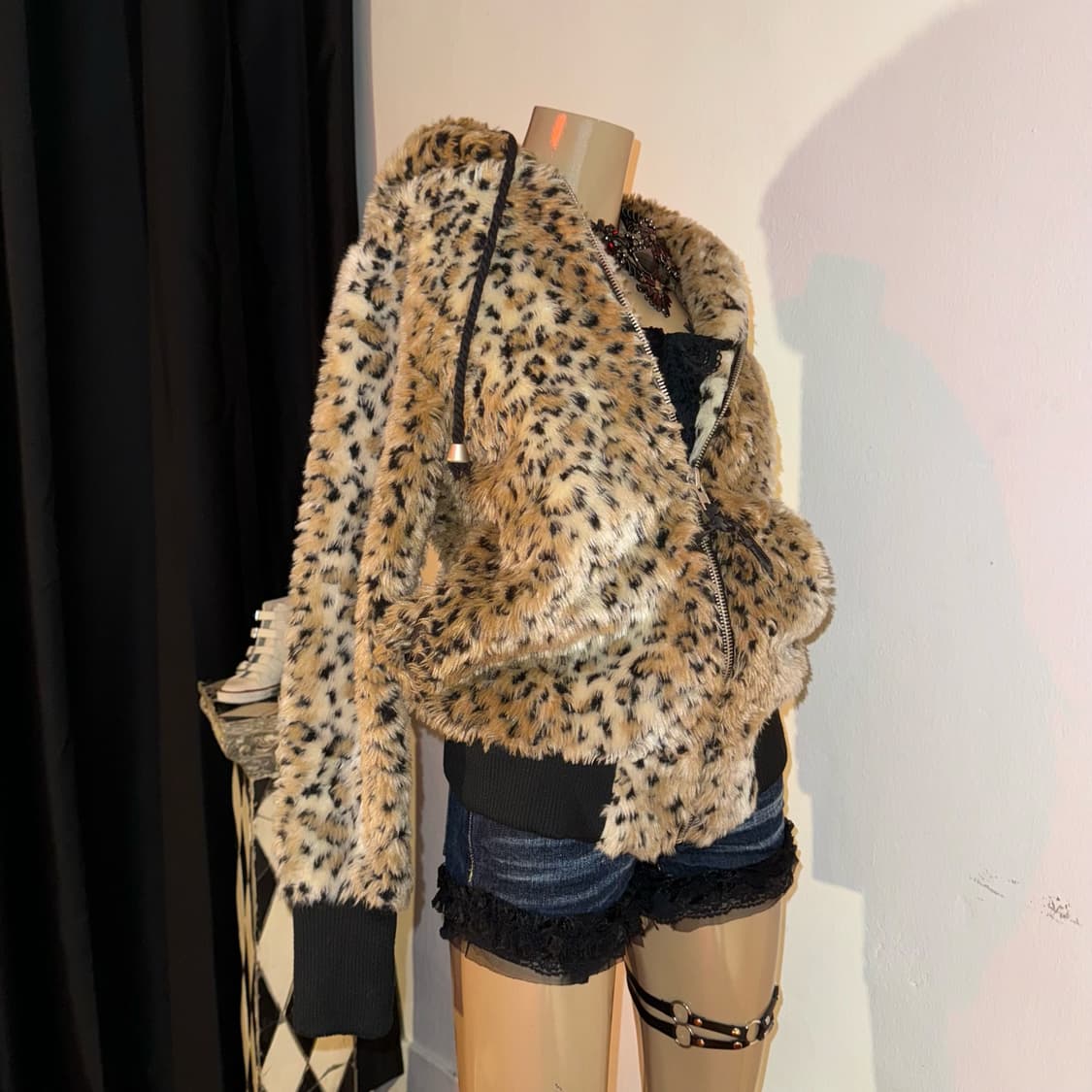 GLAD NEWS 레오파드 후드 점퍼 상품이미지1