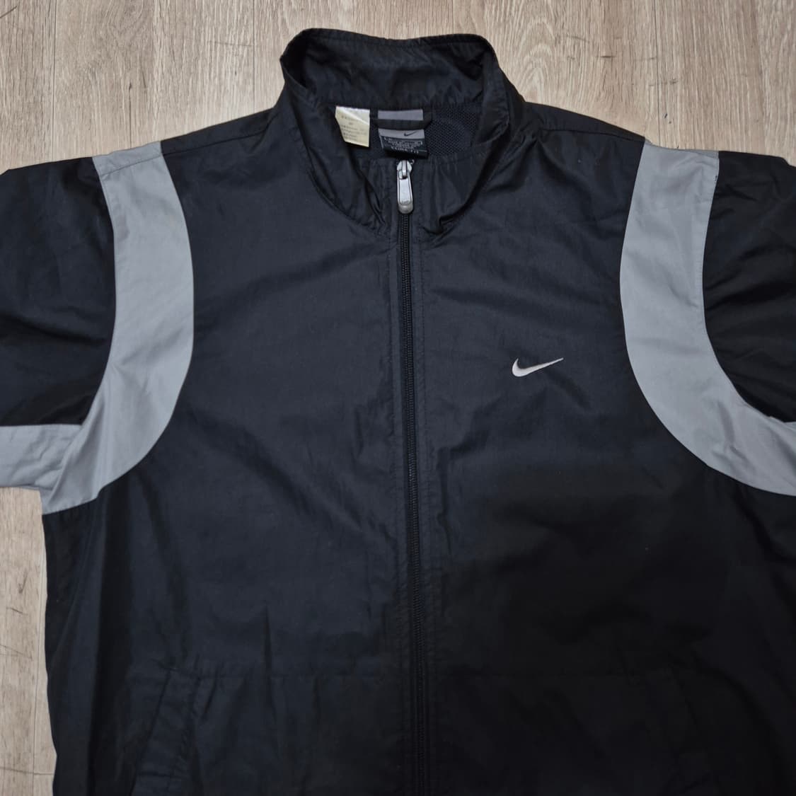 나이키 스우시 00s 올드스쿨 반팔 바람막이 트랙 자켓 M(95) 상품이미지2