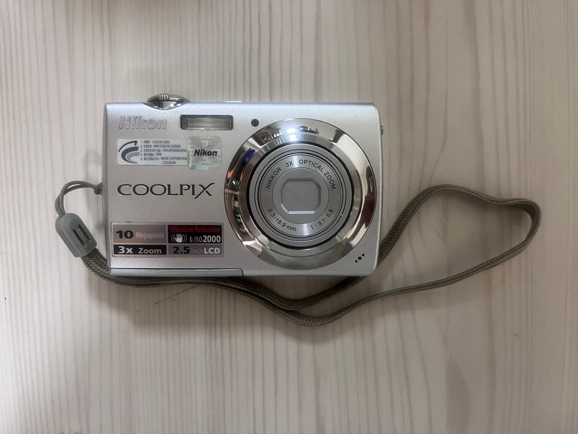 니콘쿨픽스 s220 디지털카메라 상품이미지1