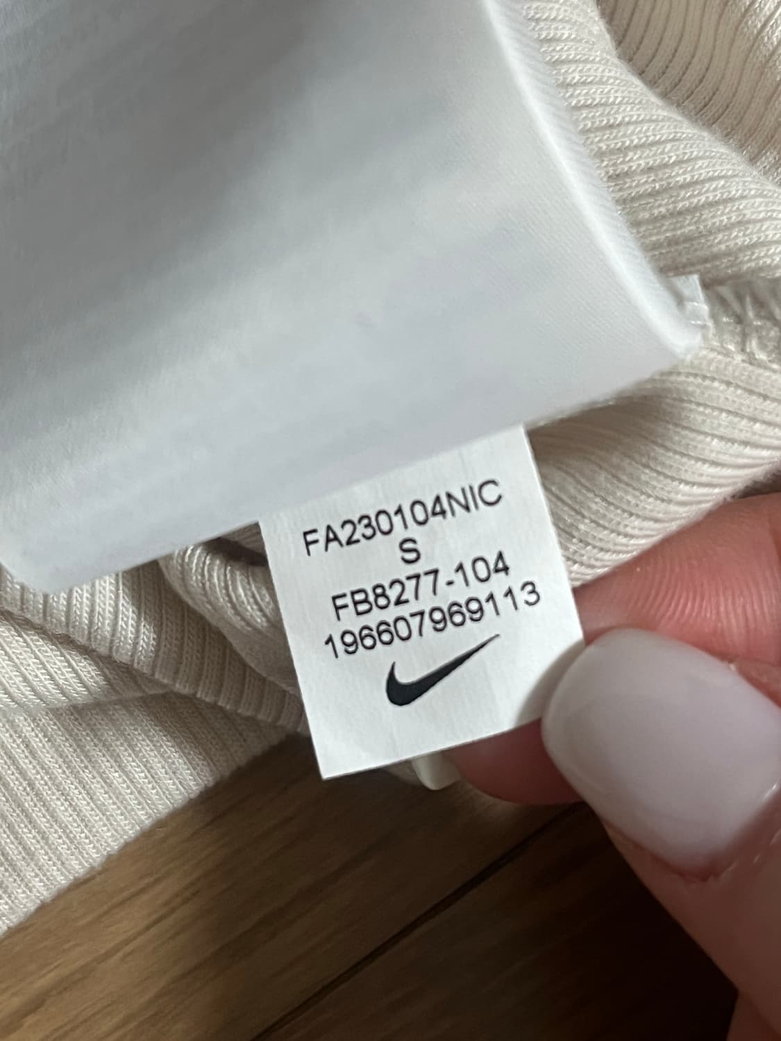 나이키 셔링 반팔 티셔츠 상품이미지3