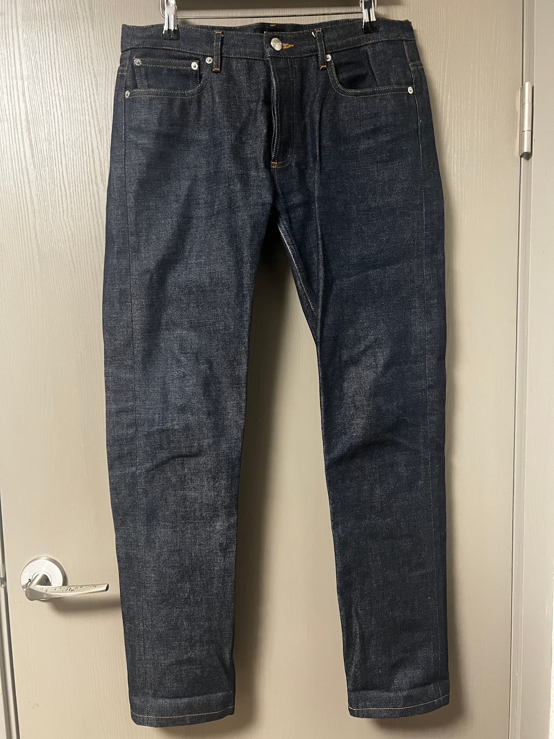 아페쎄 apc 쁘띠 뉴 스탠다드 33 상품이미지1