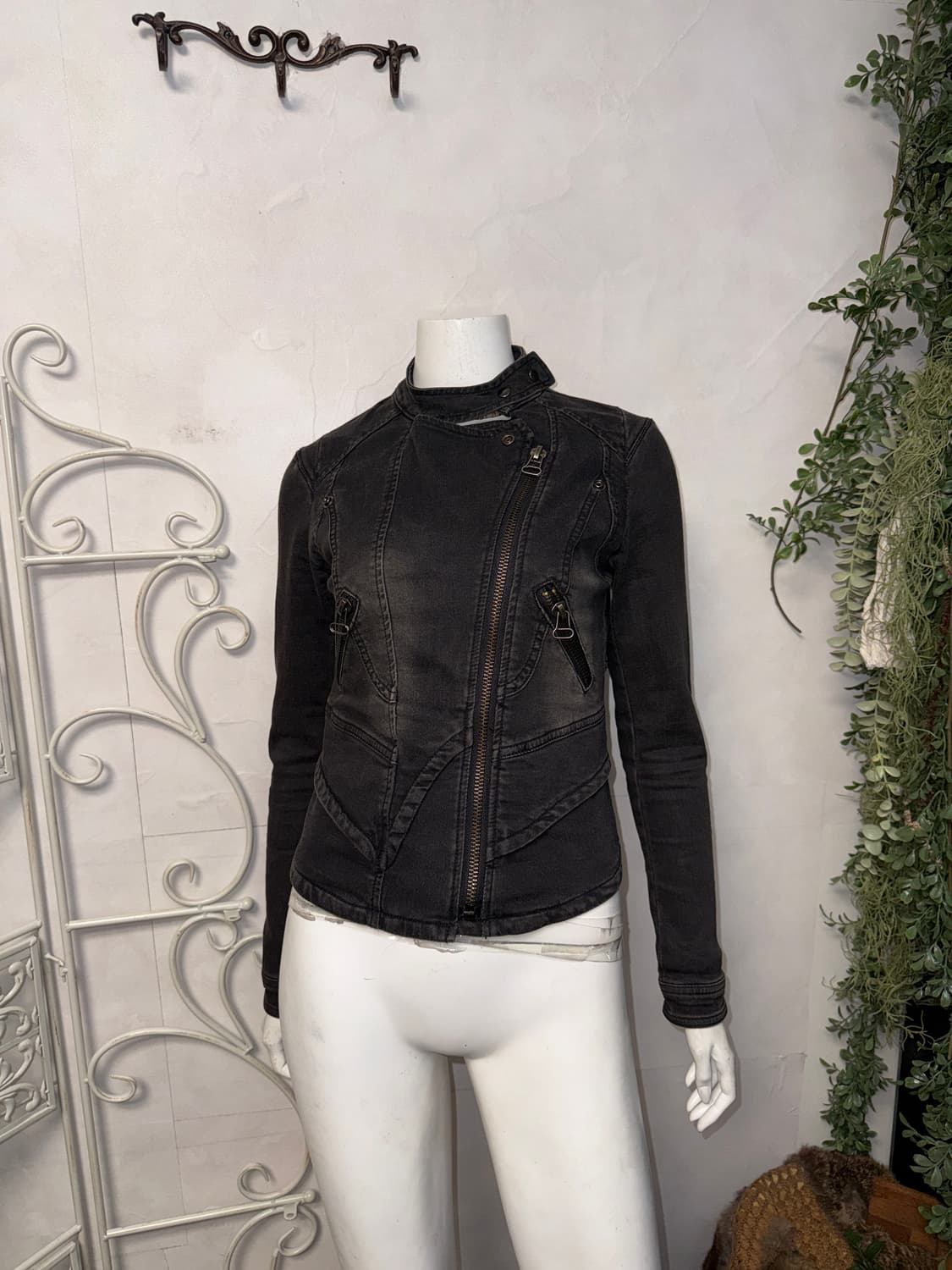 Washing black denim line zipper rider jk 상품이미지5