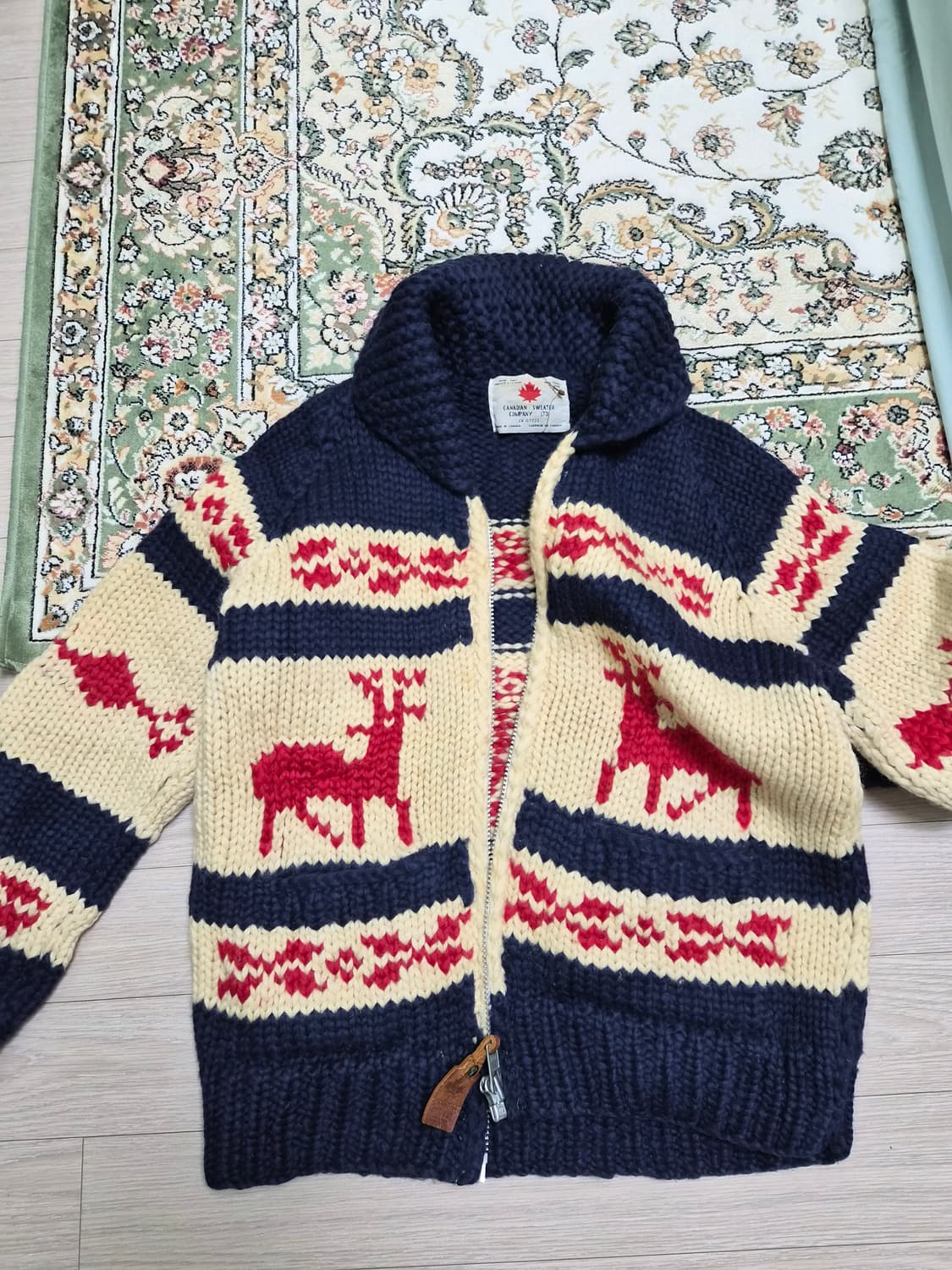 캐나다헤비울 코위찬니트집업 상품이미지1