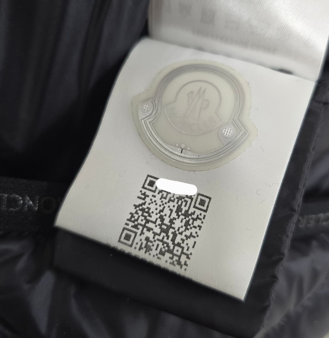 몽클레어 여성 후드 조끼 패딩 0사이즈 판매 상품이미지3