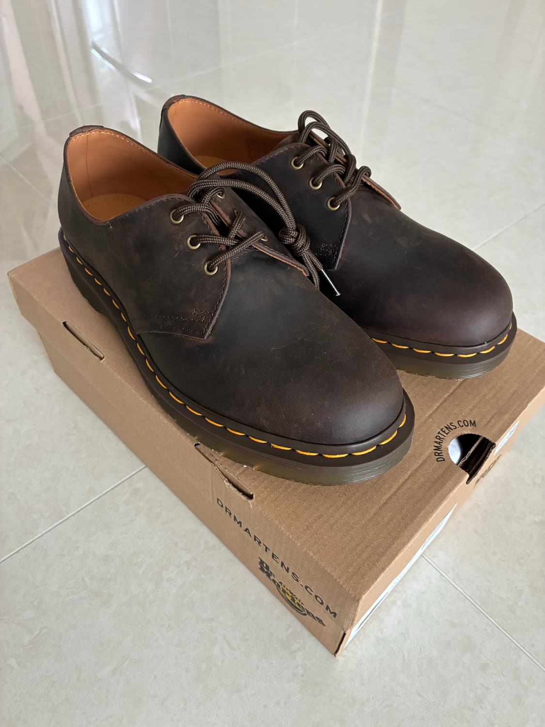 (새상품)닥터마틴 1461 크레이지 호스 다크 브라운 270 상품이미지1