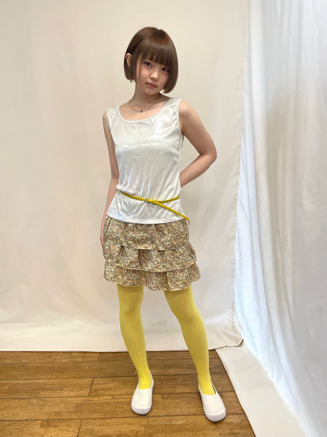 glossy sleeveless 상품이미지2