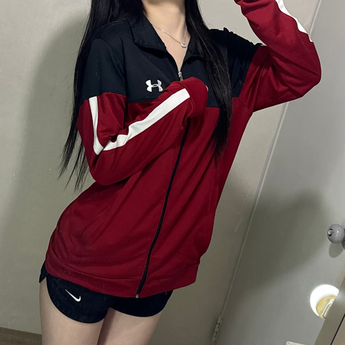 언더아머 빨검 배색 져지 🖤❤️ 상품이미지4