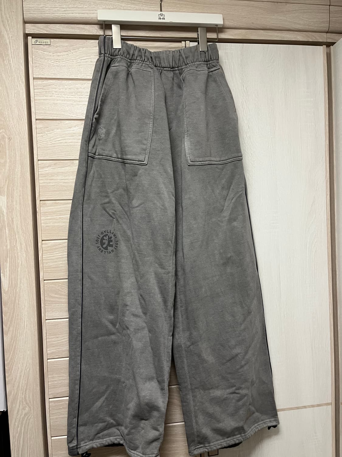 [0] 폴리테루 1011 갤러리 퍼티그 스웻 팬츠 더티 그레이 상품이미지2