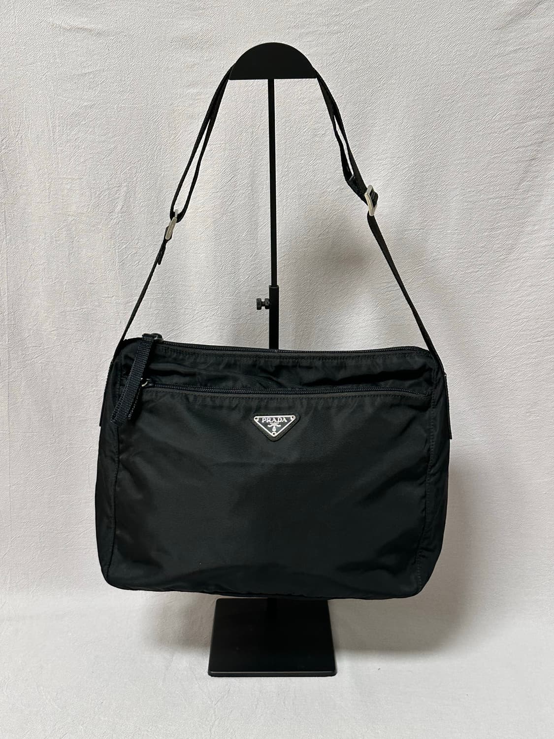 남녀공용 프라다 블랙 포코노 크로스백 나일론 숄더백 상품이미지6