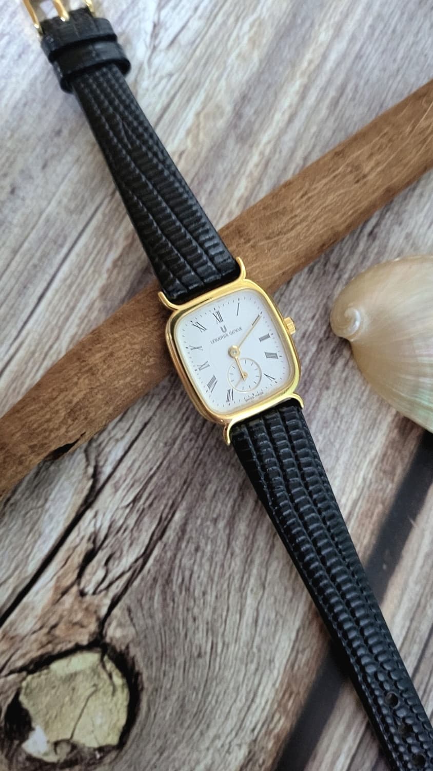 [특가상품]정품 유니버셜 제네브 스몰 세컨즈 클래식 드레스 쿼츠 시계 상품이미지2