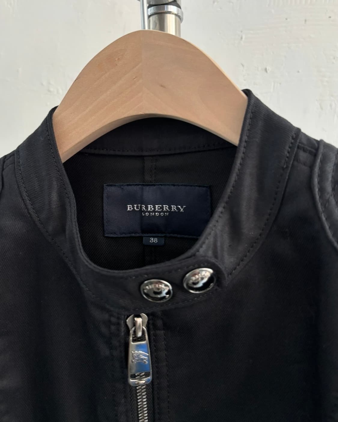 Burberry 버버리 블랙 코튼 바이커 숏 자켓 상품이미지7