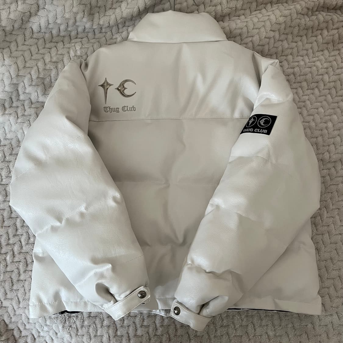 초판 [1] 떠그클럽 패딩 레더 퍼퍼 자켓 화이트 상품이미지6