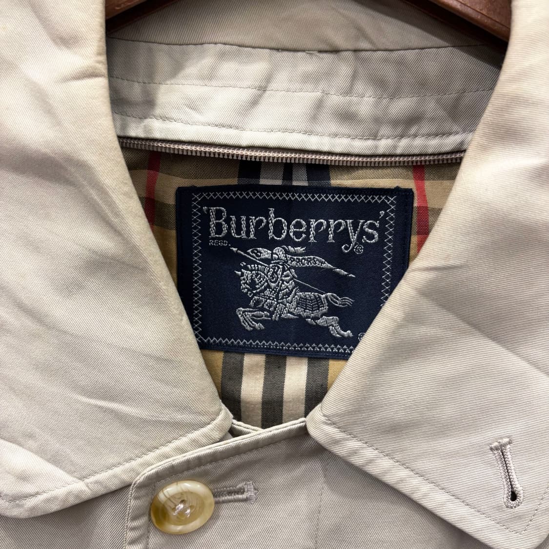 버버리 롱 트렌치 코트 히든 버튼업 히든 포켓 디테일 베이지 상품이미지6